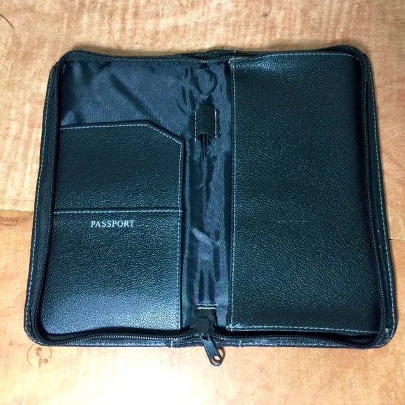 Insight Vacation Passport Wallet - Picture 6 of 12